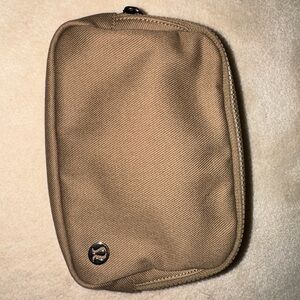 Lululemon Everywhere Belt Bag 1L Canvas